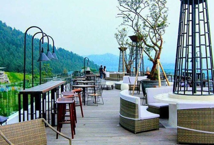 Cyber Cafe Virtual: Inovasi Nongkrong Zaman Now