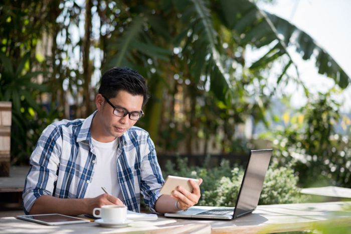 Gaya Hidup Nomaden Digital dan Cyber Traveling